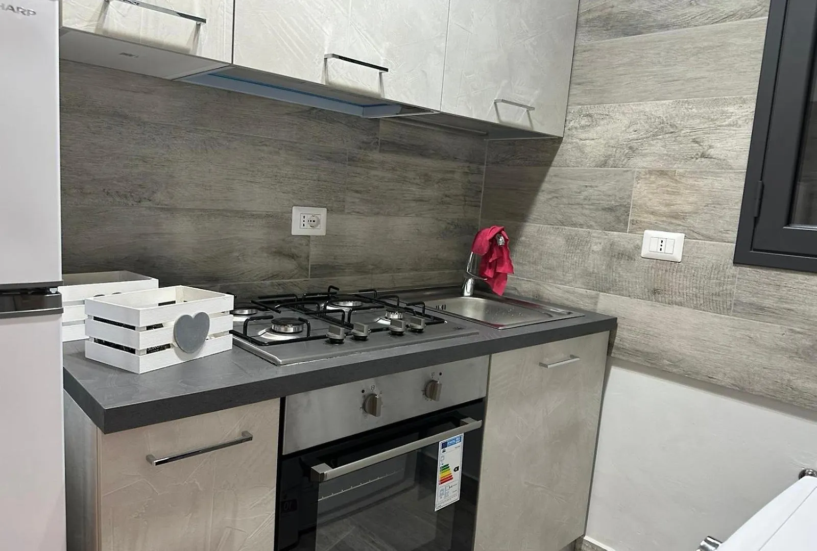 Appartamento Bonahouse Aeroporto di Catania Fontana Rossa 0*,